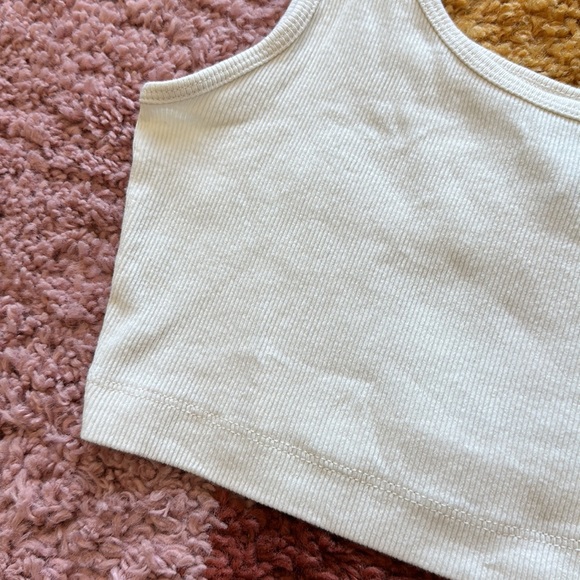 H&M Ribbed Cropped Tank Top - Picture 2 of 4